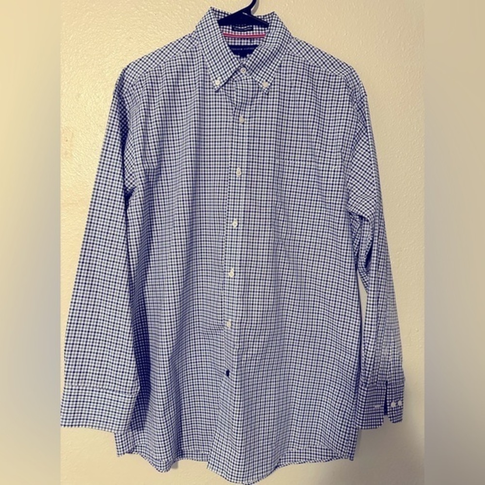 Tommy Hilfiger Plaid Checkered Navy Blue White Dress Shirt Button Up Regular Fit